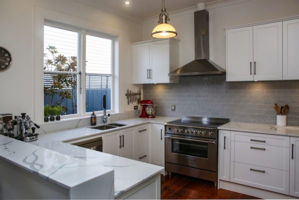 Monochrome kitchen | Jag Kitchens